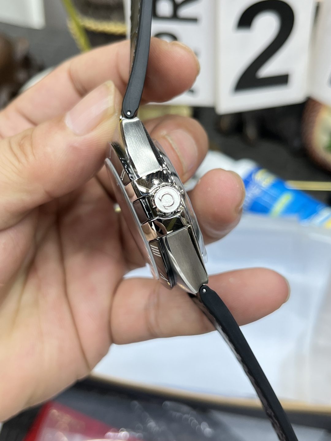 VS OMEGA 5th 454