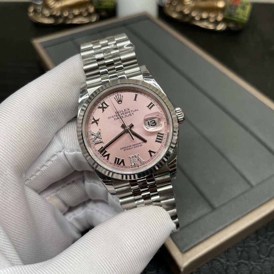 Datesheet Women's 36mm Roman Graduated Powder Tray