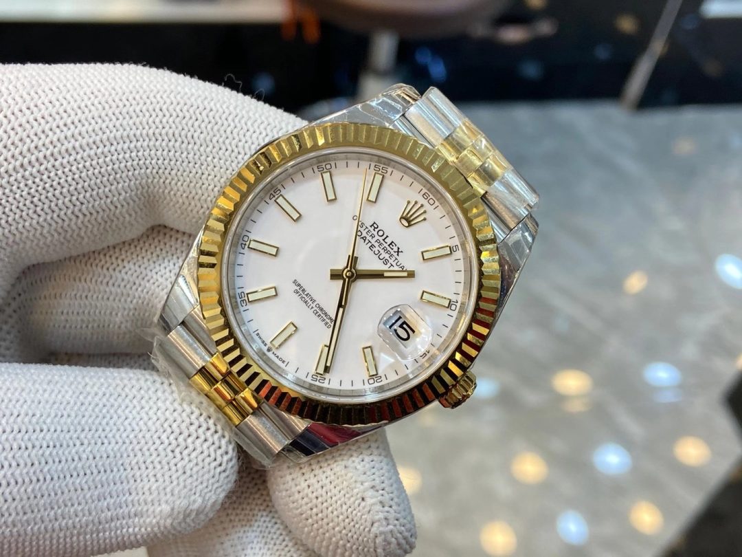 Rolex Most Beautiful White Log 41mm diameter