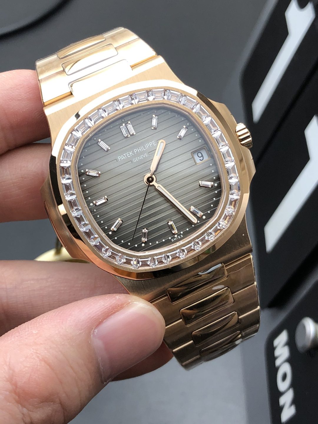 PPF T diamond rose gold nautilus