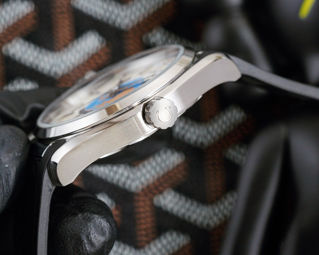 OMEGA Seahorse Earth Series 6765